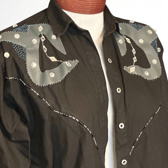 Vintage AMRI Women's Black Embellished Western Shirt Sz Medium Rhinestones Rodeo - Picture 3 of 9